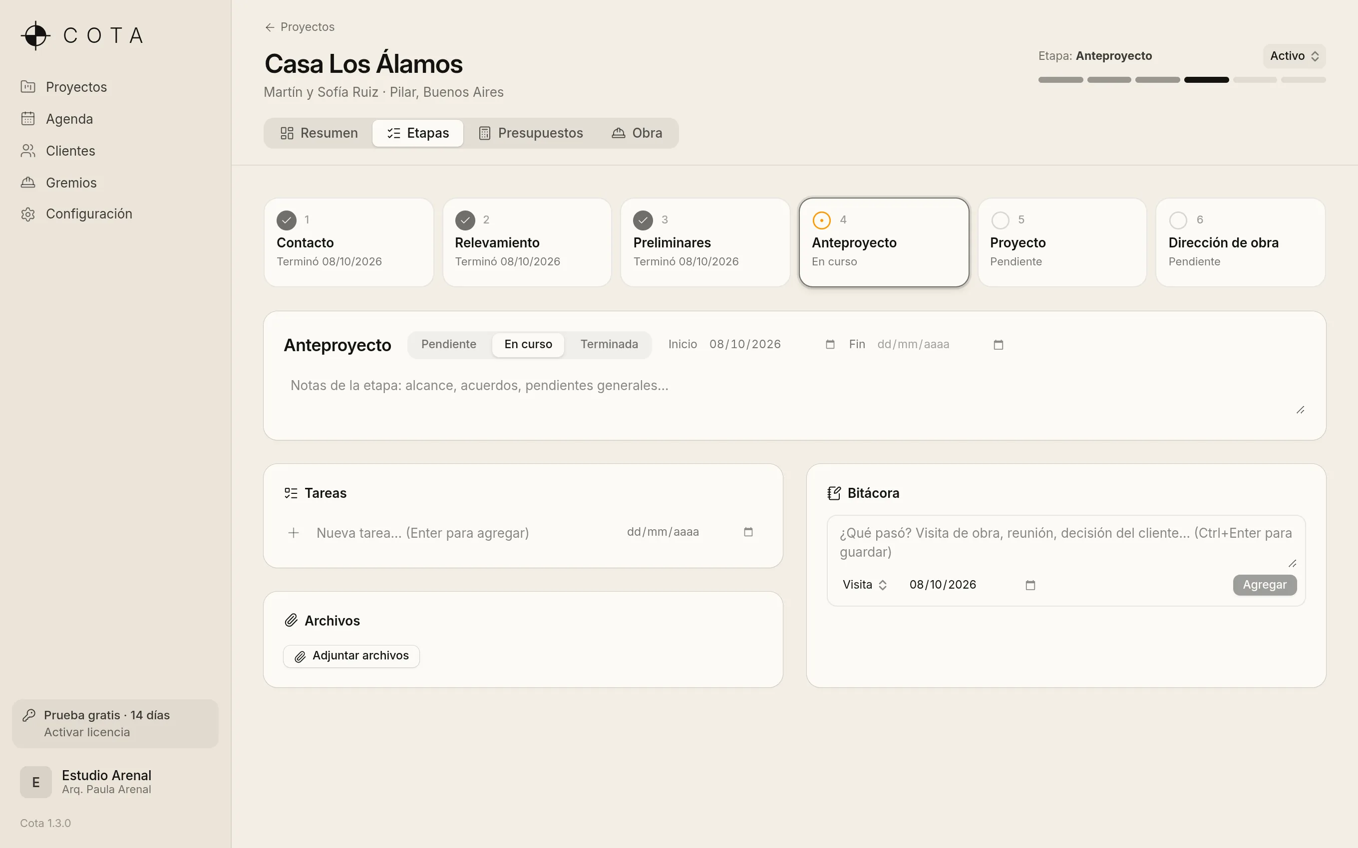 Las seis etapas de un proyecto, con las terminadas marcadas y la etapa en curso abierta con sus tareas y su bitácora.